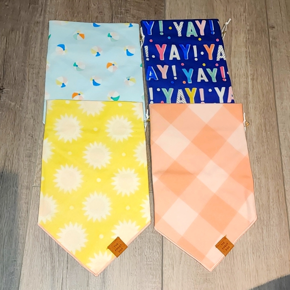 4 NWT size large The Foggy Dog bandanas